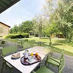 Hotel The Originals Access, Foix