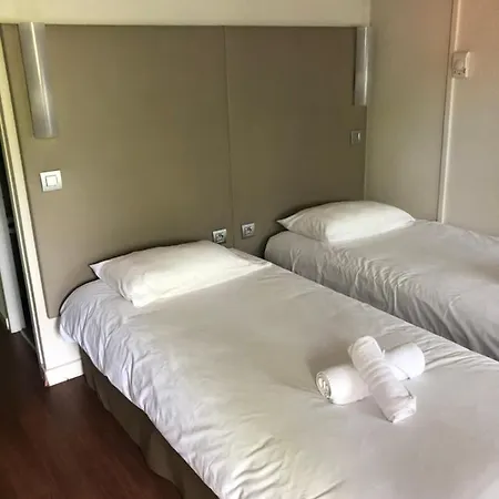 The Originals Access, Hotel 2*