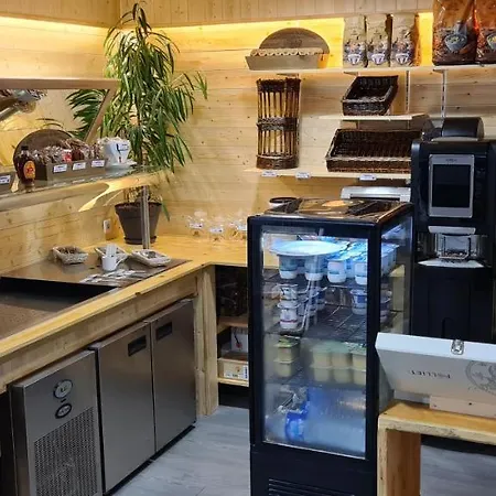 Hotel The Originals Access, Foix