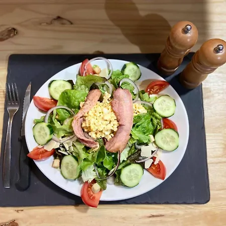 The Originals Access, Hotel