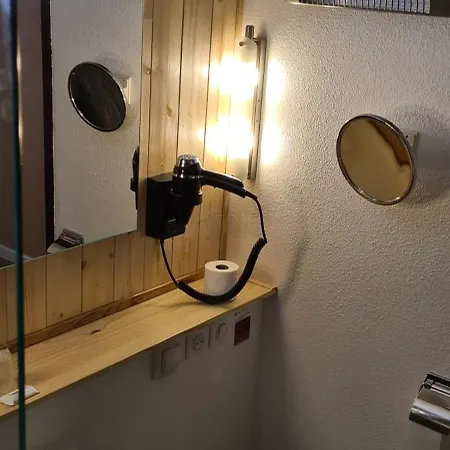 The Originals Access, Hotel 2*