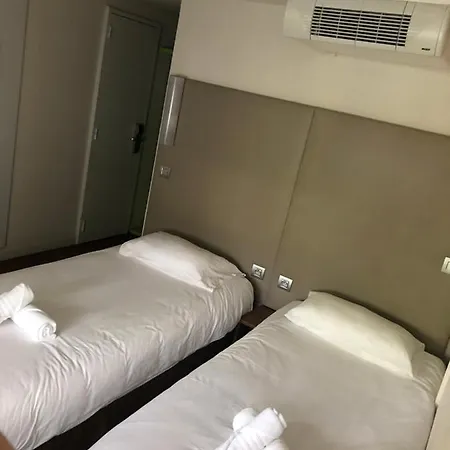 The Originals Access, Hotel Foix