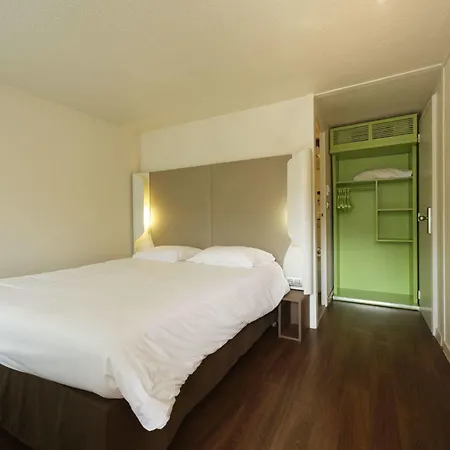 The Originals Access, Foix